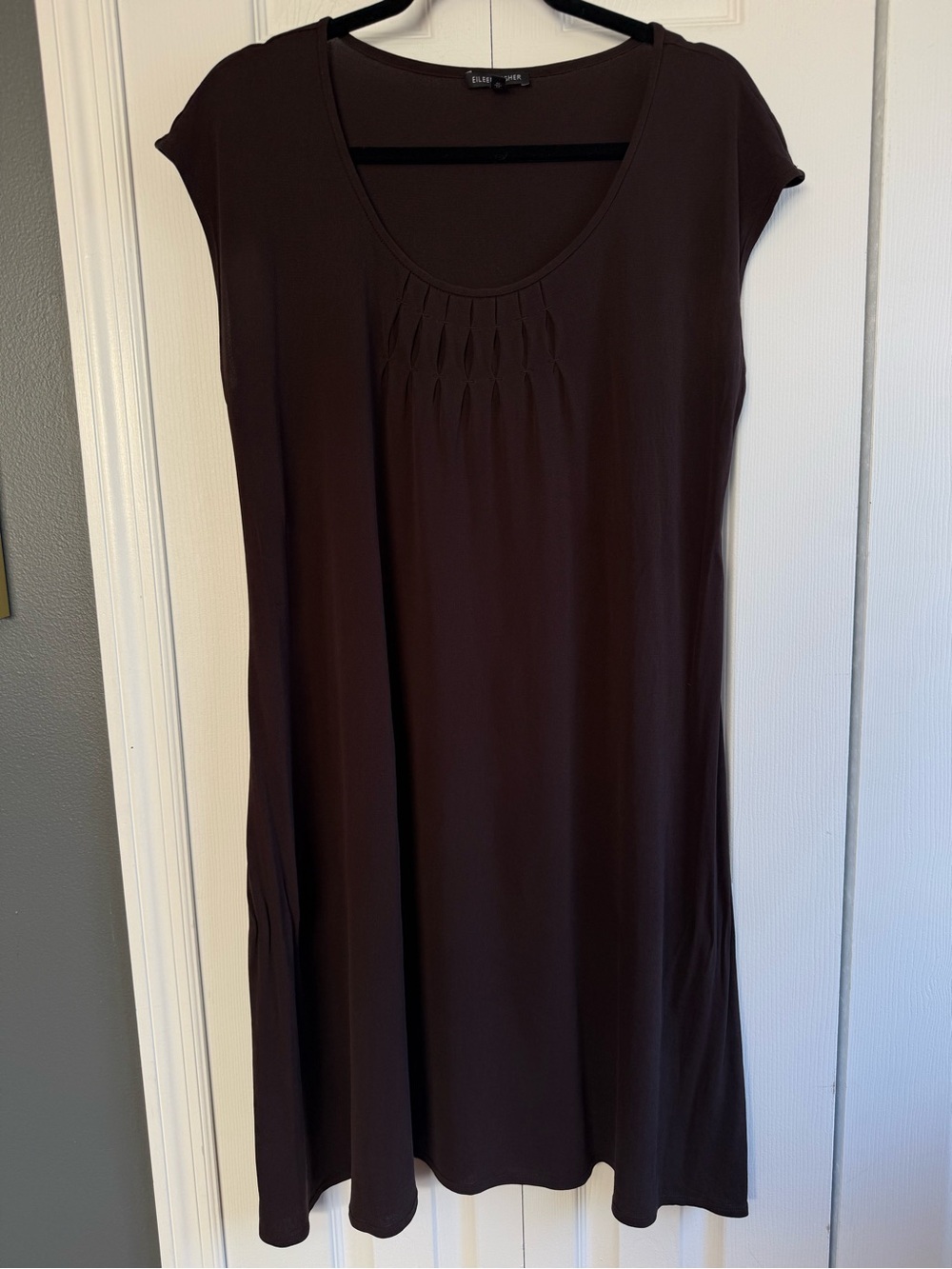 EILEEN FISHER 100% silk cap sleeve dress dark plum brown Medium
